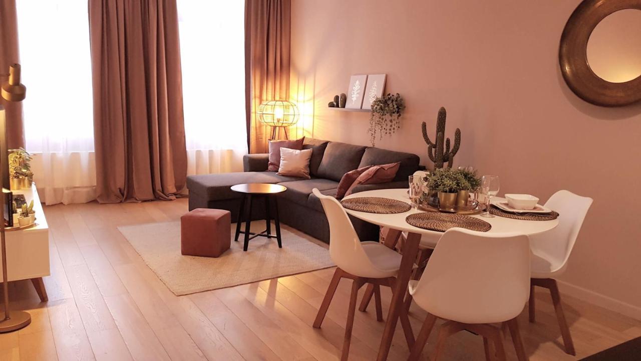 Bnb Antwerpen - Charmant Luaran gambar