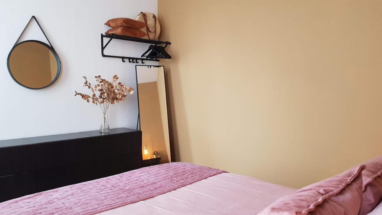 Bnb Antwerpen - Charmant Luaran gambar