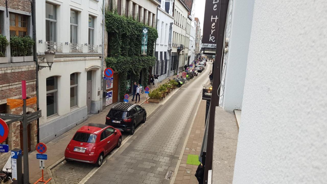 Bnb Antwerpen - Charmant Luaran gambar